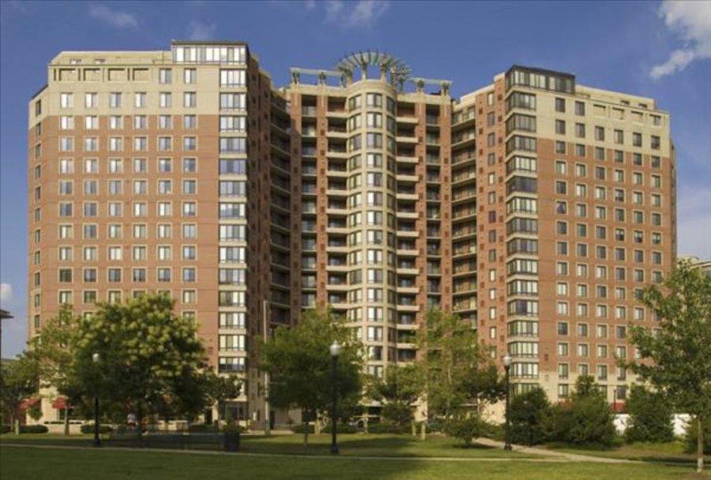 Madison Hospitality At 1401 Joyce Street ארלינגטון מראה חיצוני תמונה
